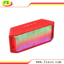 Altavoces baratos de Bluetooth de la música barata con la radio de FM, luces del baile del LED, ayuda de la tarjeta del TF